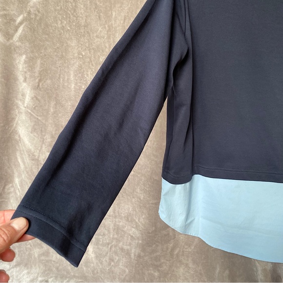 🎉Athleta Gallery Top 2.0, Women’s Size Med, Navy/Quarry Blue - Picture 7 of 8